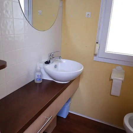 Dom wakacyjny Le Carrelet Mobil Climatise Insolite & Cosy 4 A 6 Personnes Sémussac